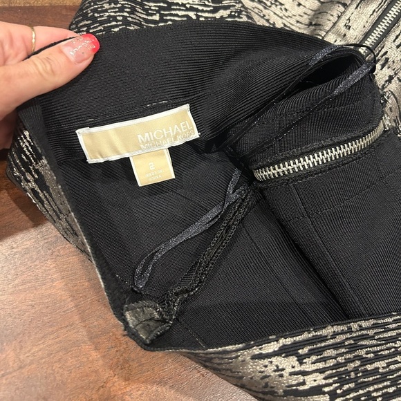 Michael Kors Black Silver Metallic Bandage Skirt sz 2 - Picture 4 of 8